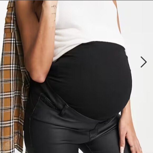Urban Bliss Maternity coated denim jeans in black - Picture 3 of 6